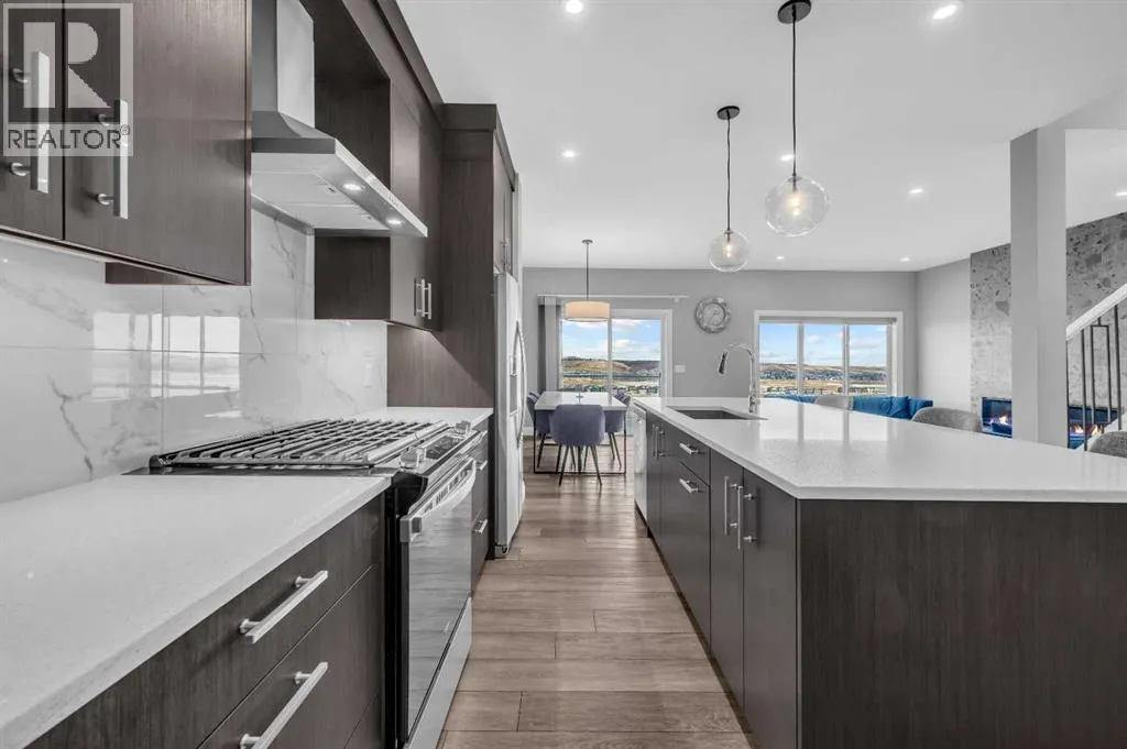 252 Walcrest View SE