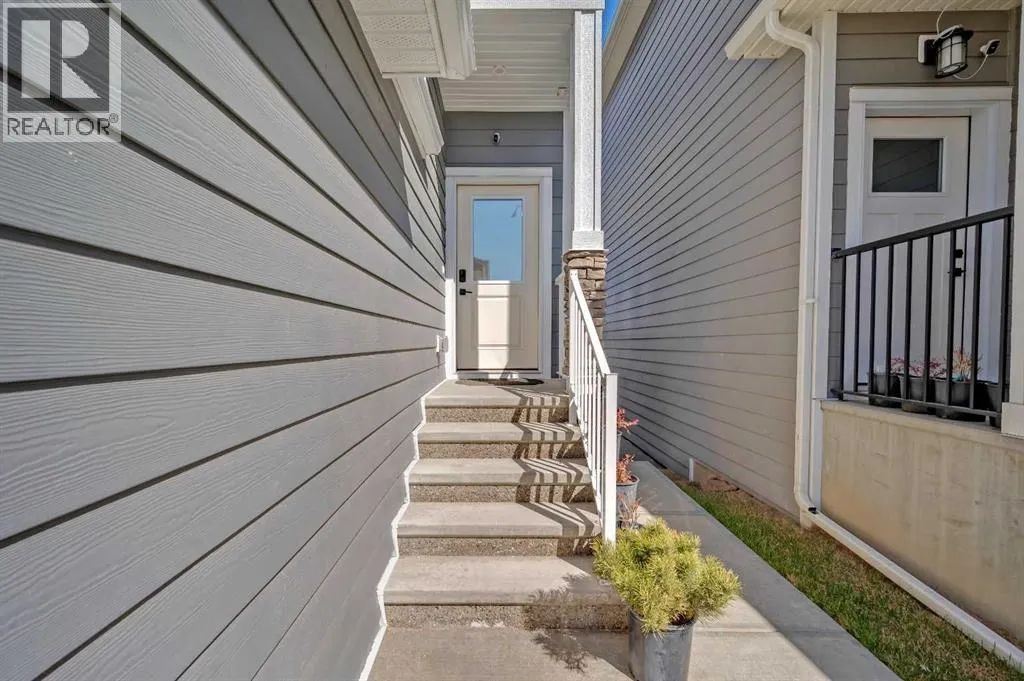 252 Walcrest View SE