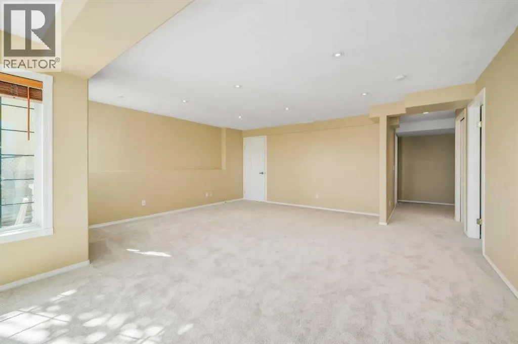 109 Sherwood Way NW