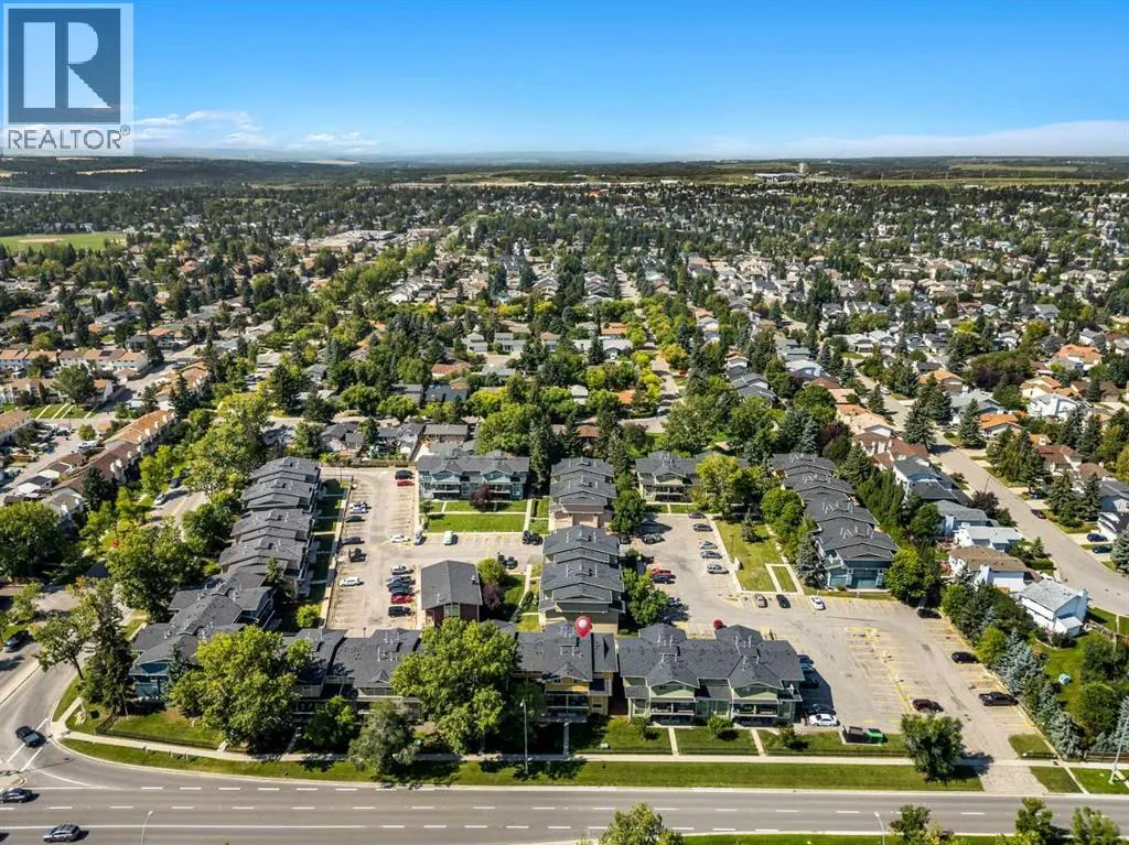 702, 2200 Woodview Drive SW