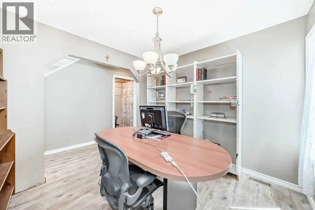 13 Riverview Circle