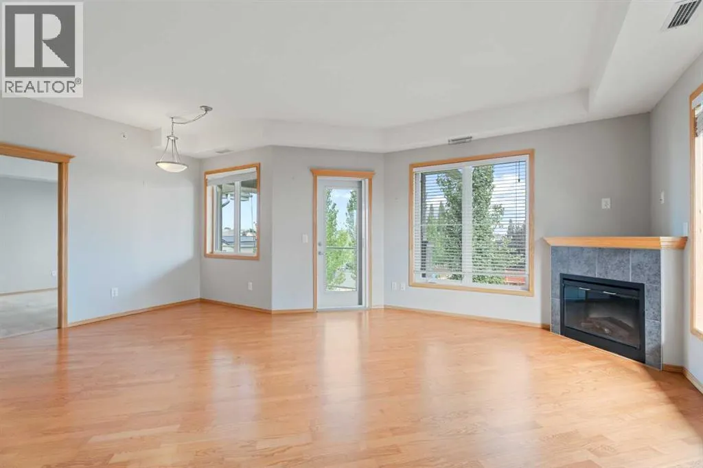 207, 15 Everstone Drive SW