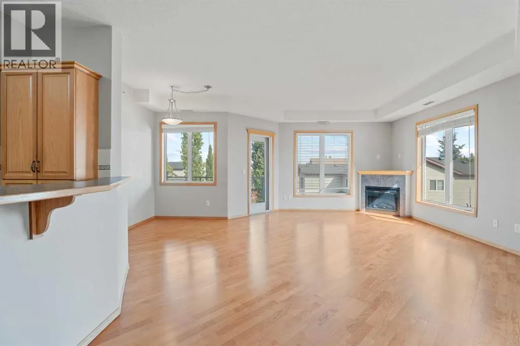 207, 15 Everstone Drive SW