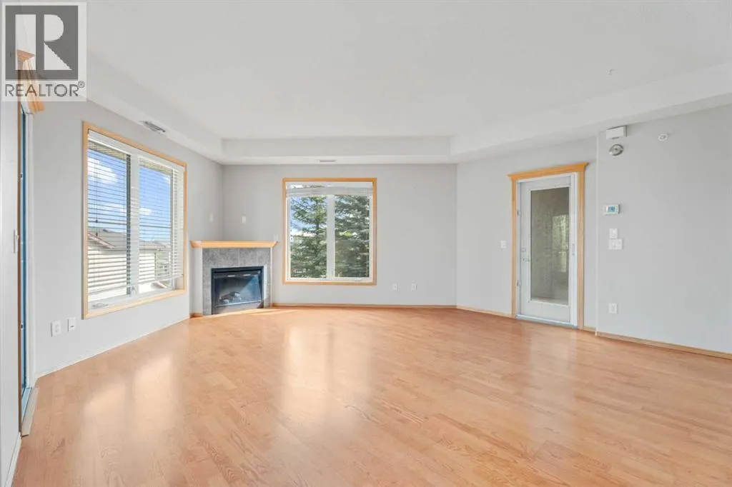 207, 15 Everstone Drive SW