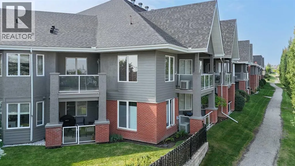 207, 15 Everstone Drive SW