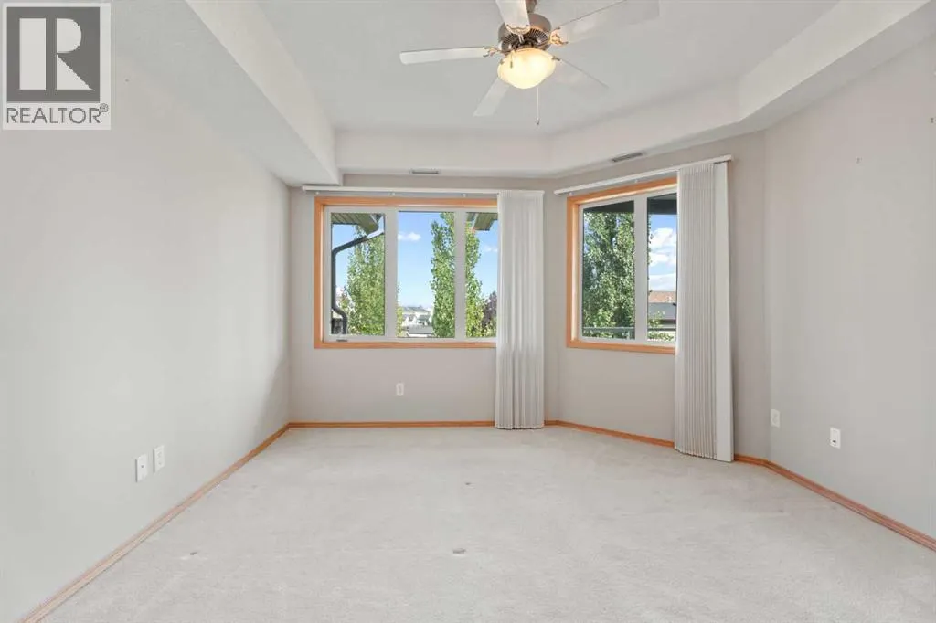 207, 15 Everstone Drive SW