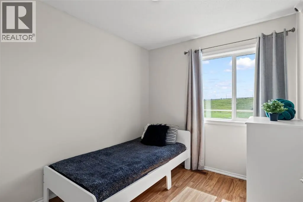 362 Elgin View SE