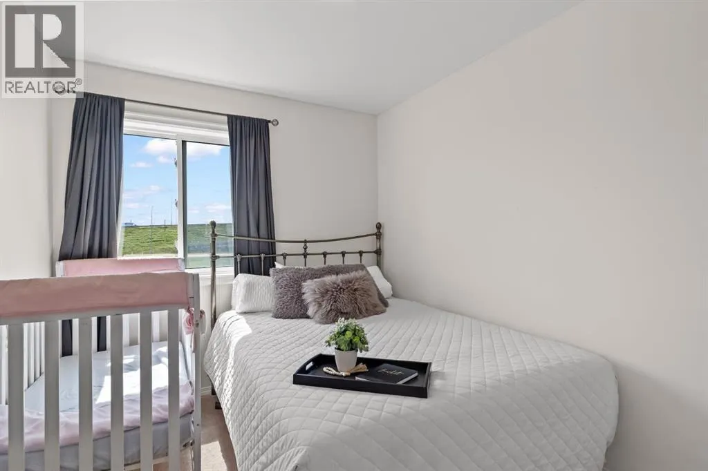 362 Elgin View SE