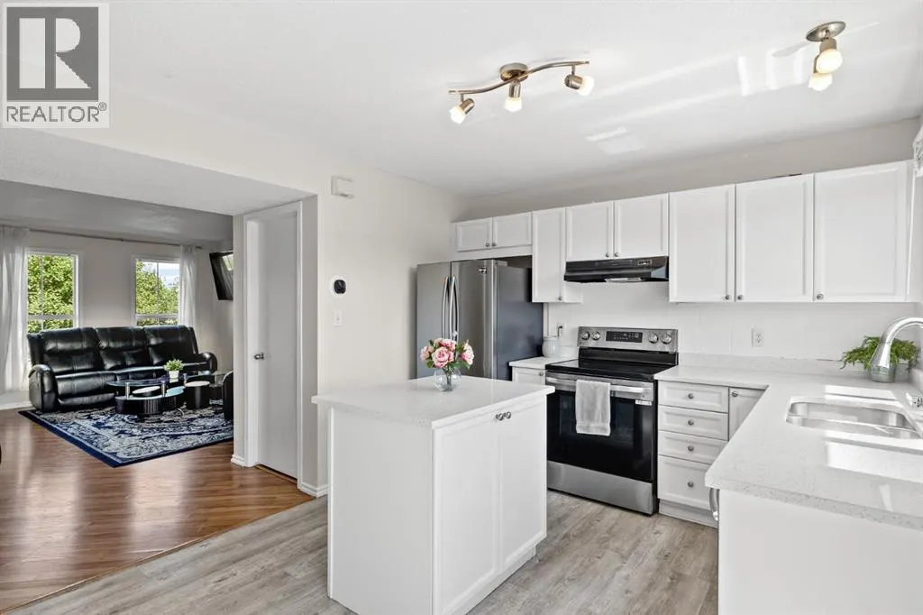 362 Elgin View SE
