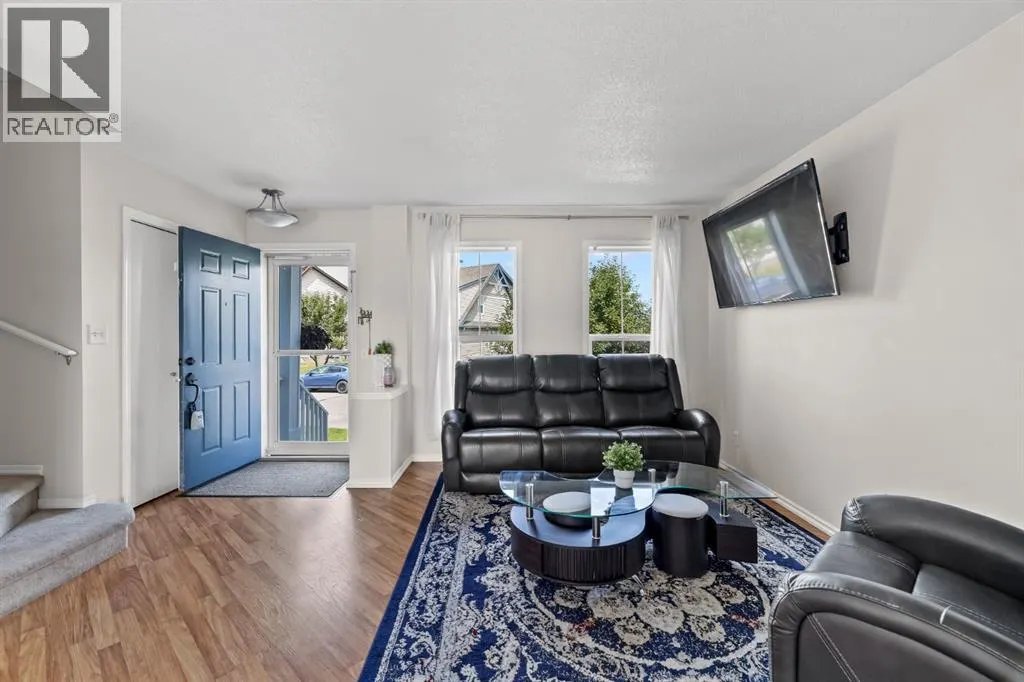 362 Elgin View SE