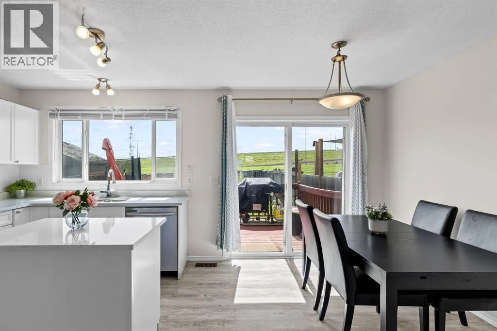 362 Elgin View SE