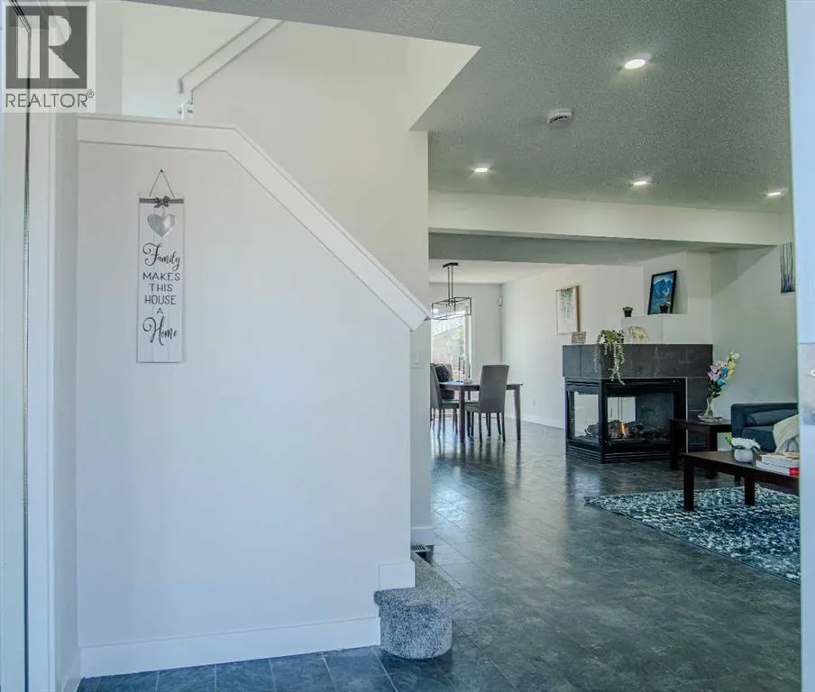 23 Saddlebrook Gardens NE