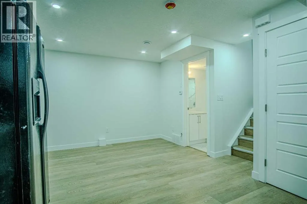 23 Saddlebrook Gardens NE
