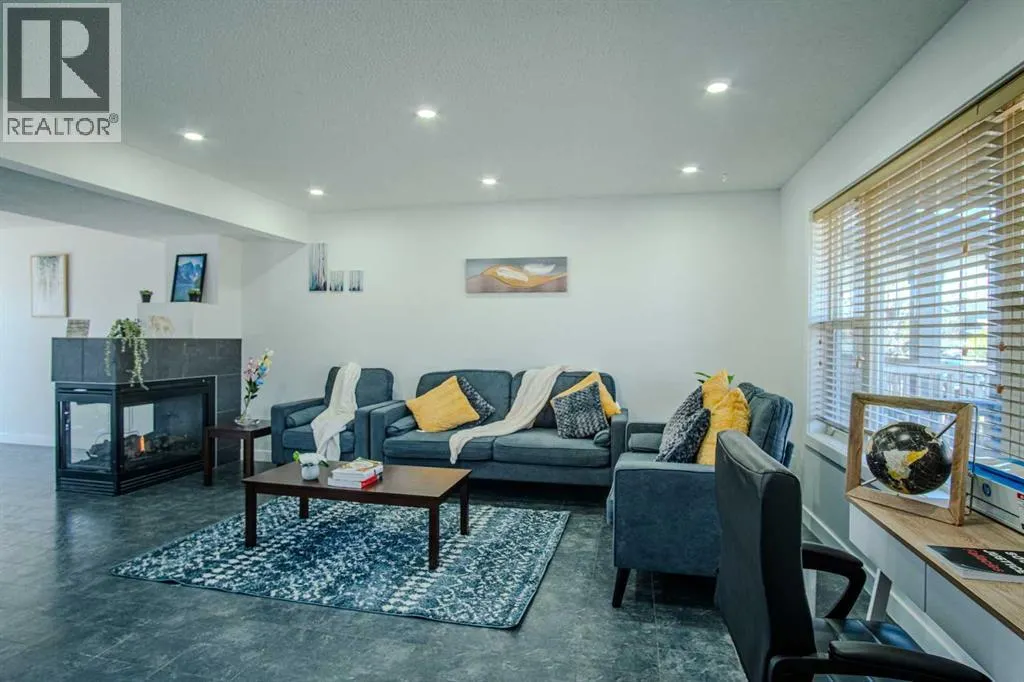 23 Saddlebrook Gardens NE