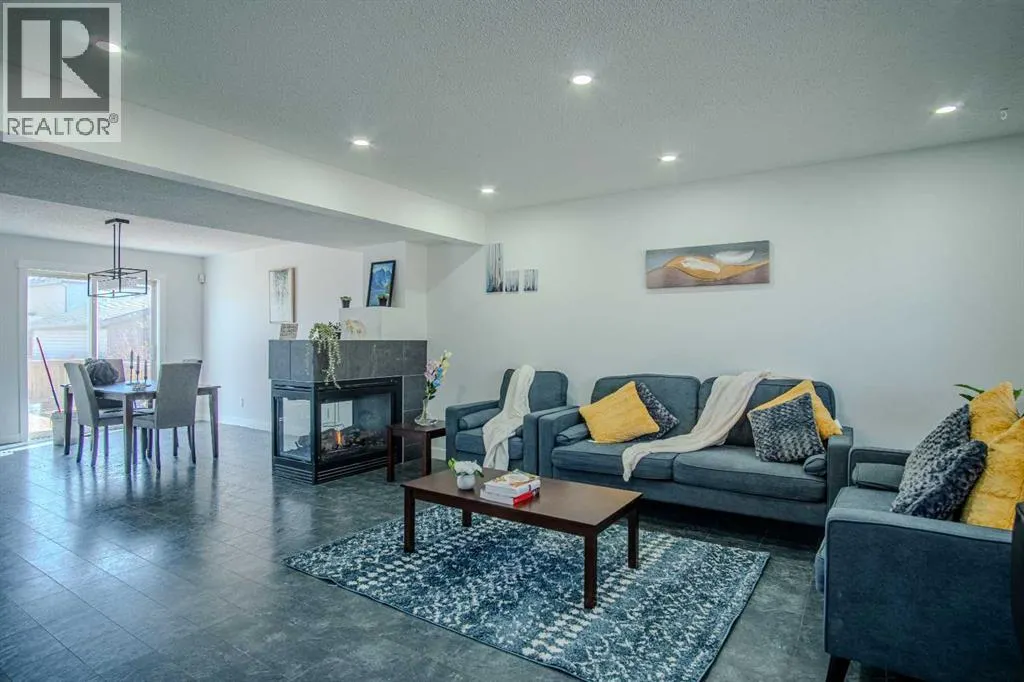 23 Saddlebrook Gardens NE