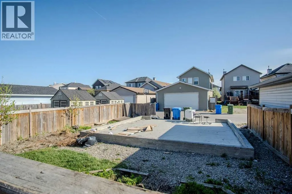 23 Saddlebrook Gardens NE