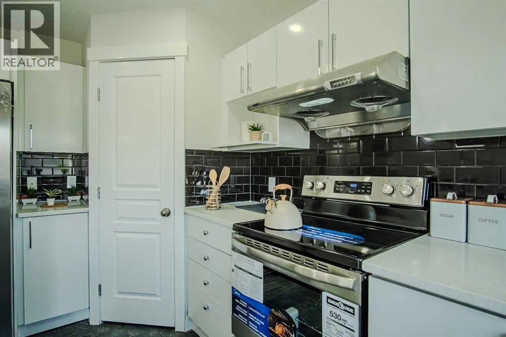 23 Saddlebrook Gardens NE