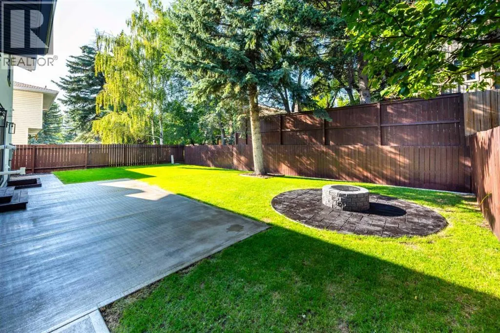216 Pump Hill Crescent SW