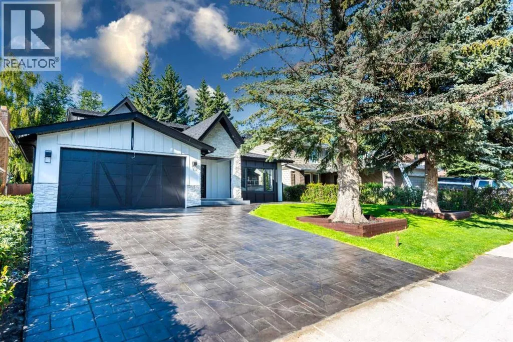 216 Pump Hill Crescent SW