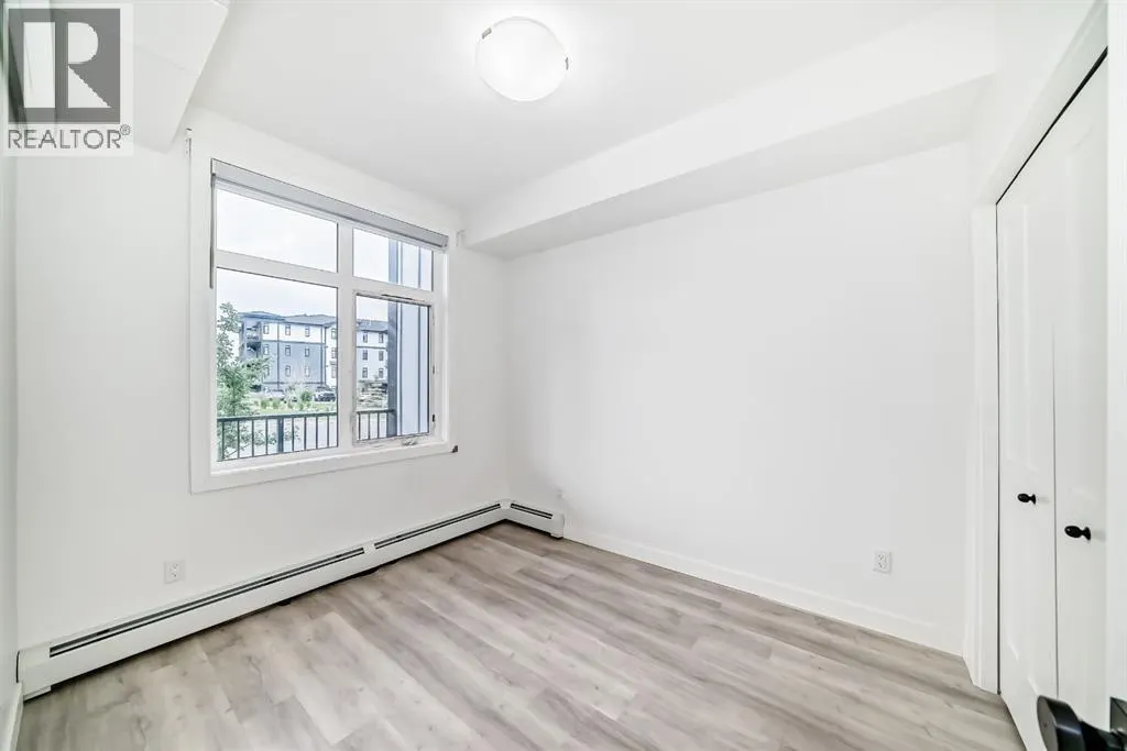 113, 10 Sage Hill Walk NW
