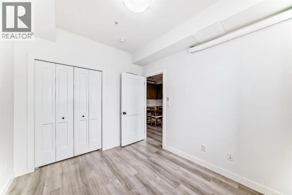 113, 10 Sage Hill Walk NW