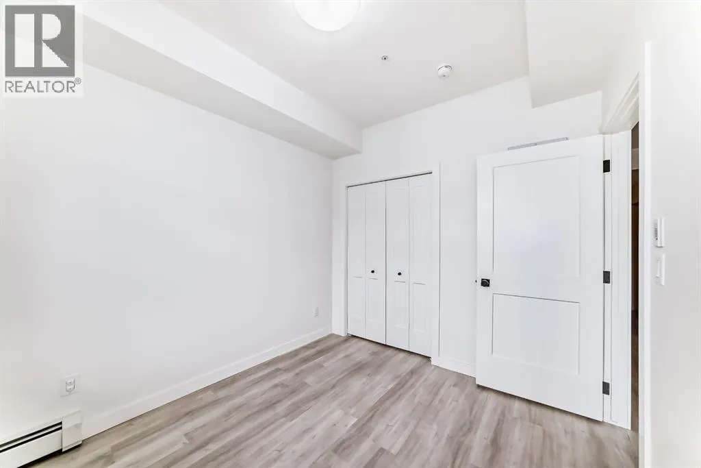 113, 10 Sage Hill Walk NW