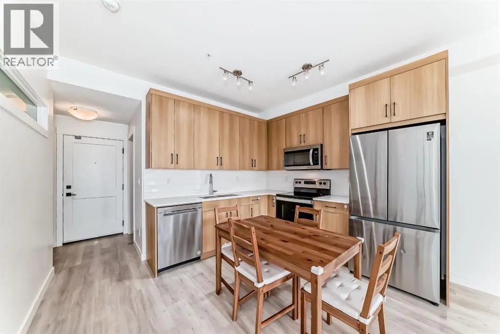113, 10 Sage Hill Walk NW