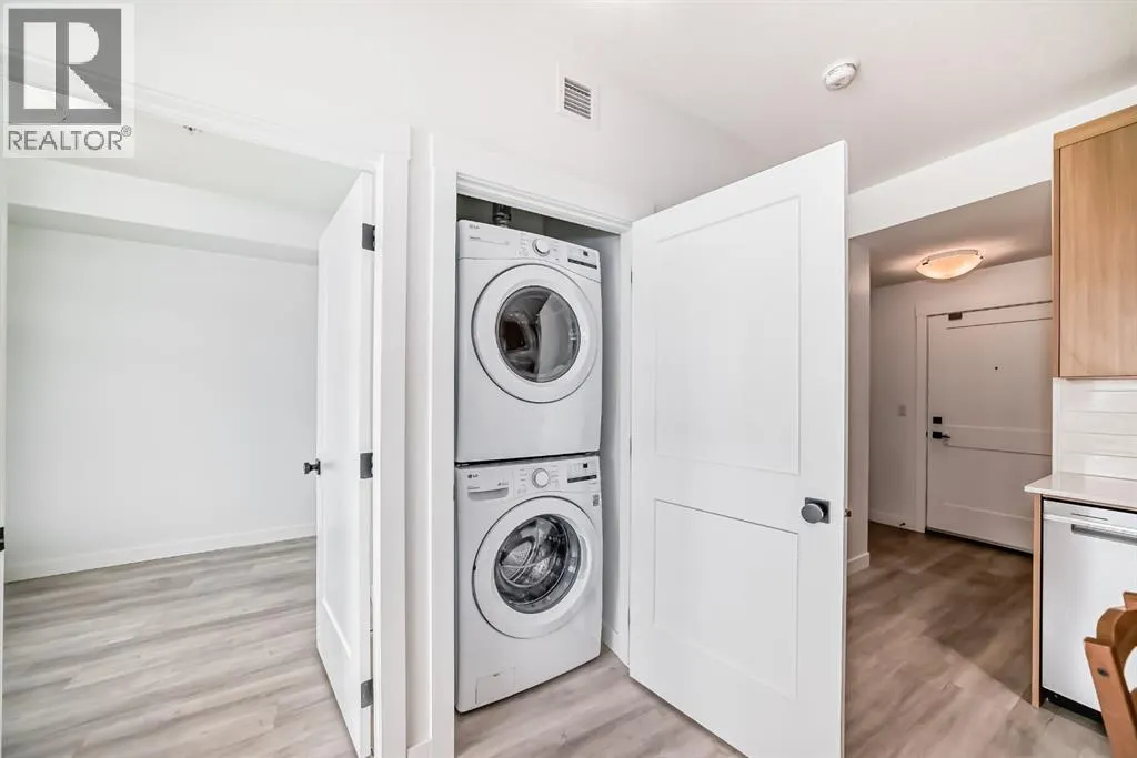 113, 10 Sage Hill Walk NW