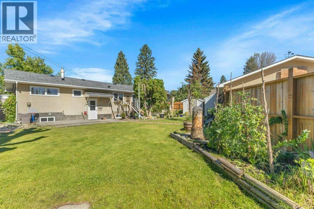 54 Sherwood Crescent