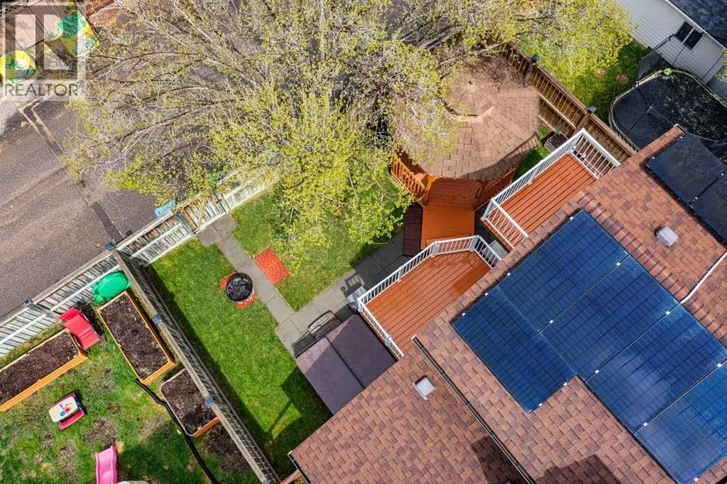 103 Macewan Park Road NW