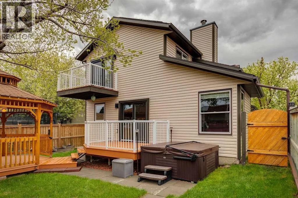 103 Macewan Park Road NW