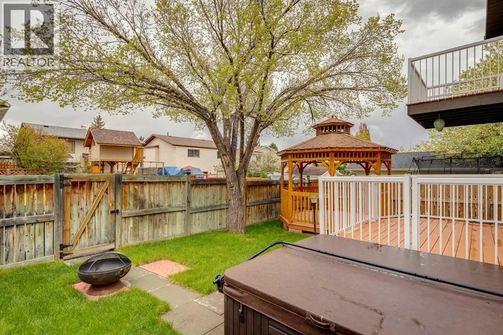 103 Macewan Park Road NW