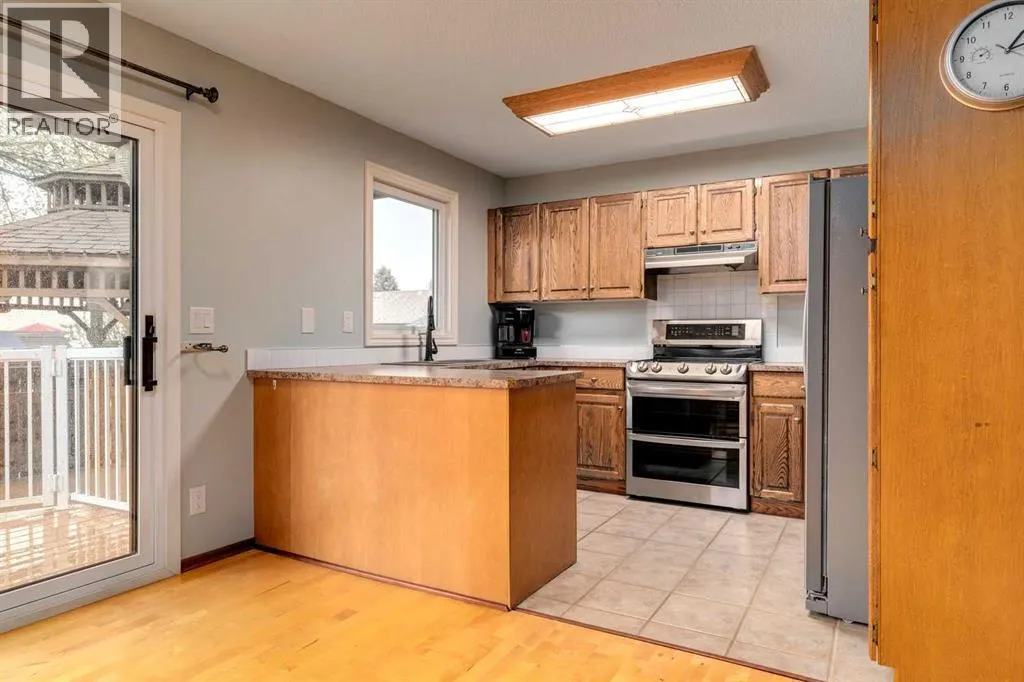 103 Macewan Park Road NW
