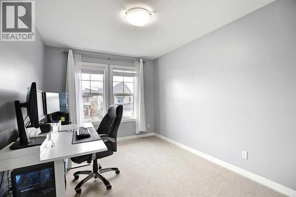 133 Walden Square SE