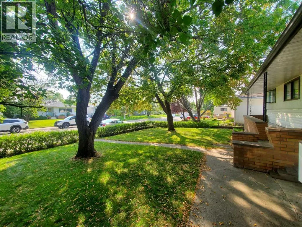 439 Arlington Drive SE