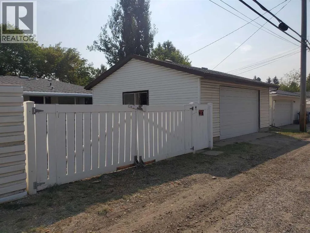 439 Arlington Drive SE