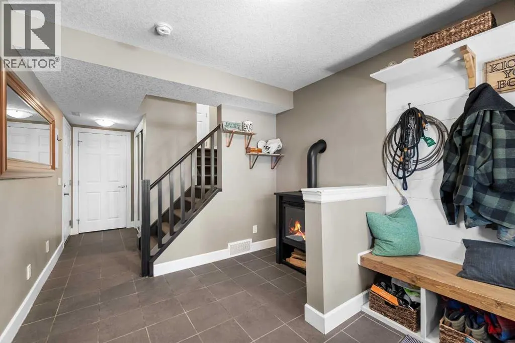 1226 Windstone Road SW
