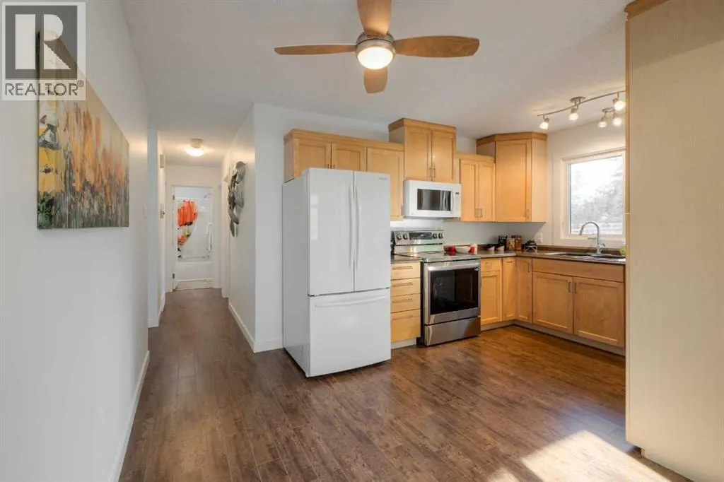 946 Columbia Boulevard W