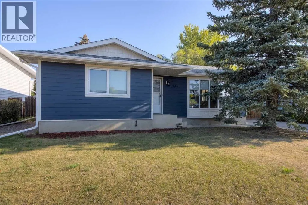 946 Columbia Boulevard W