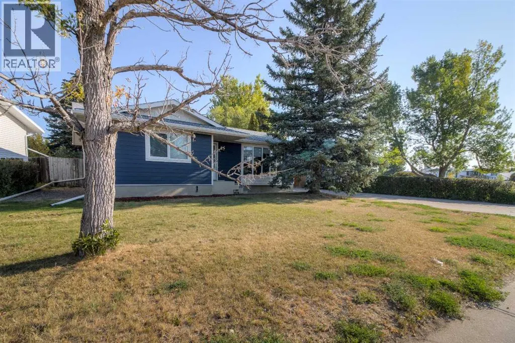 946 Columbia Boulevard W
