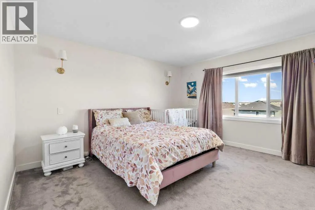 30 Thayer Close