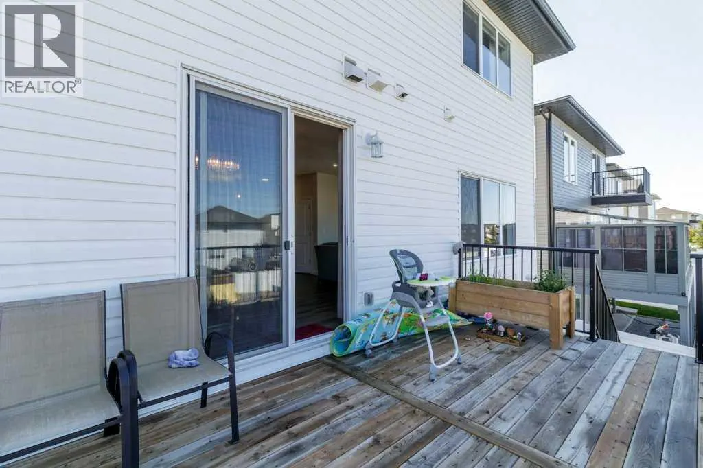 30 Thayer Close