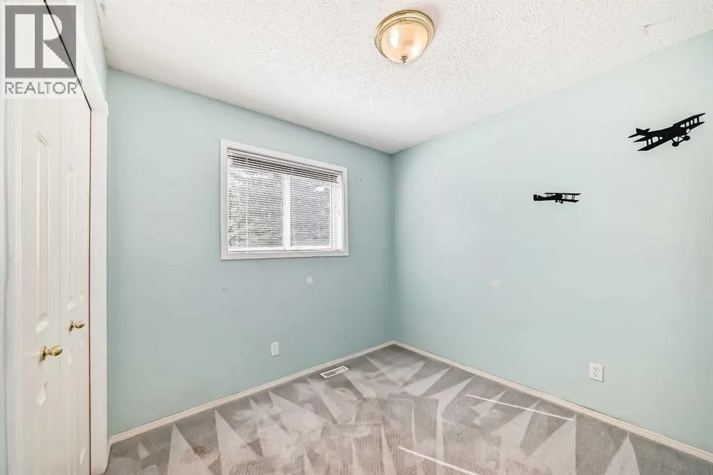 22 Harvest Rose Place NE