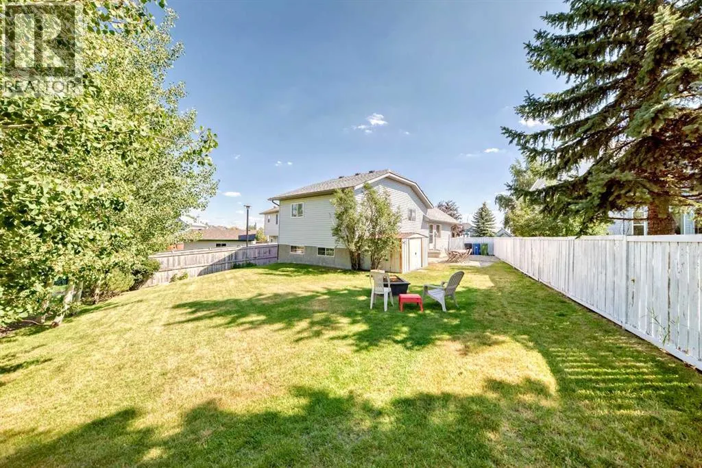 22 Harvest Rose Place NE
