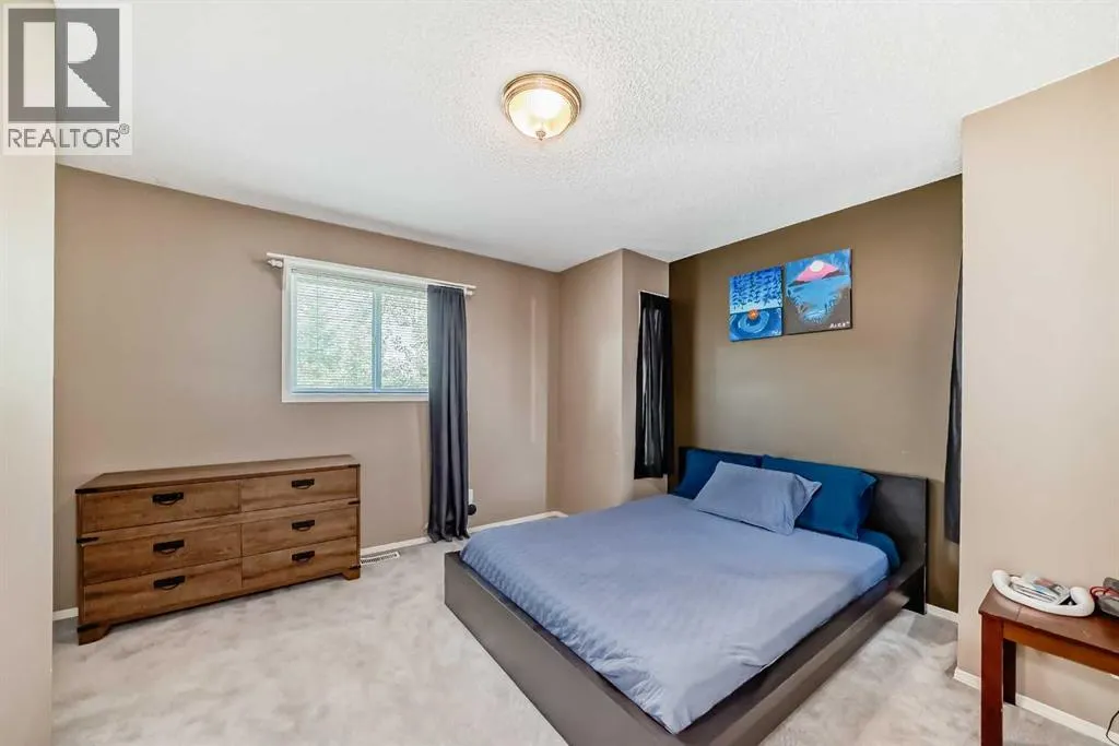 22 Harvest Rose Place NE