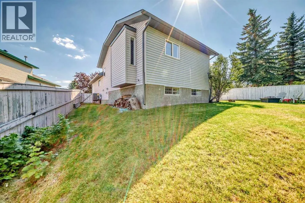 22 Harvest Rose Place NE