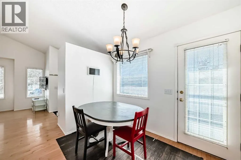 22 Harvest Rose Place NE