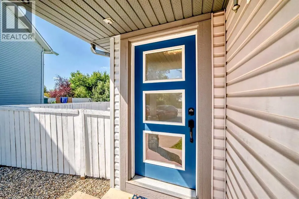 22 Harvest Rose Place NE