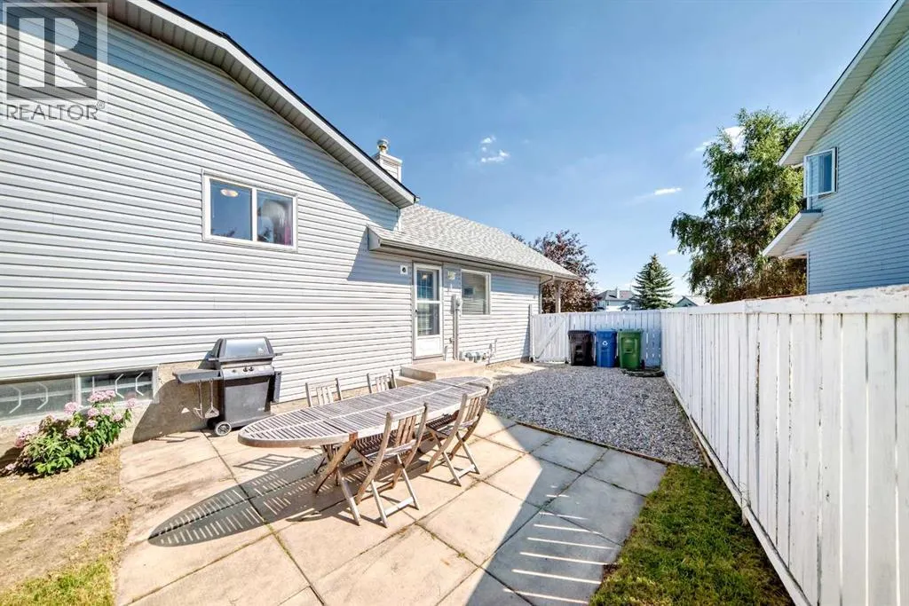 22 Harvest Rose Place NE