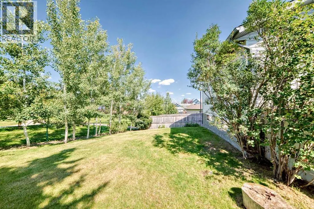 22 Harvest Rose Place NE